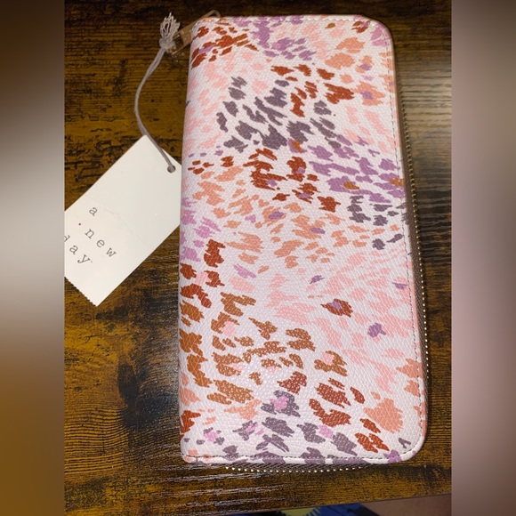 A New Day Colorful Leopard Print Wallet - Picture 1 of 3